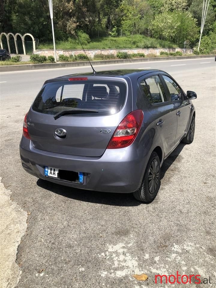 2011' Hyundai i20 photo #3