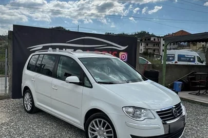 2008' Volkswagen Touran