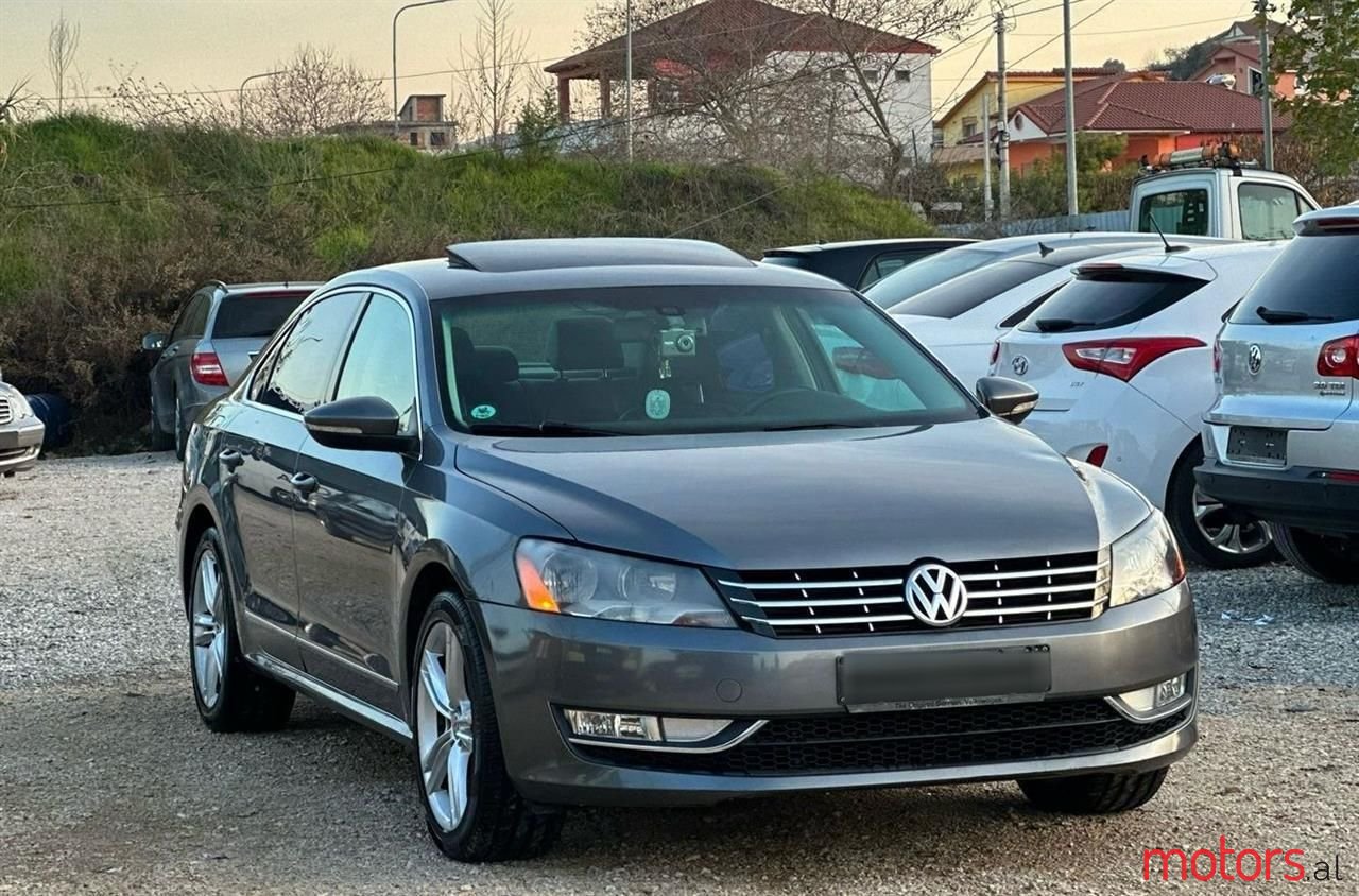 2015' Volkswagen Passat photo #4