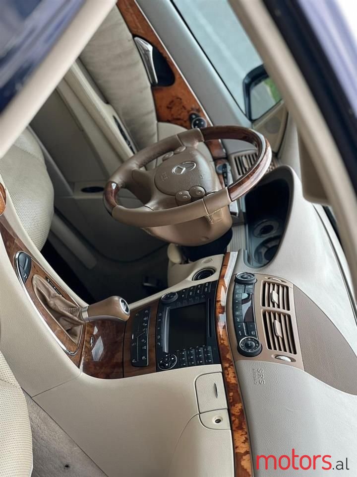 2004' Mercedes-Benz E 320 photo #4