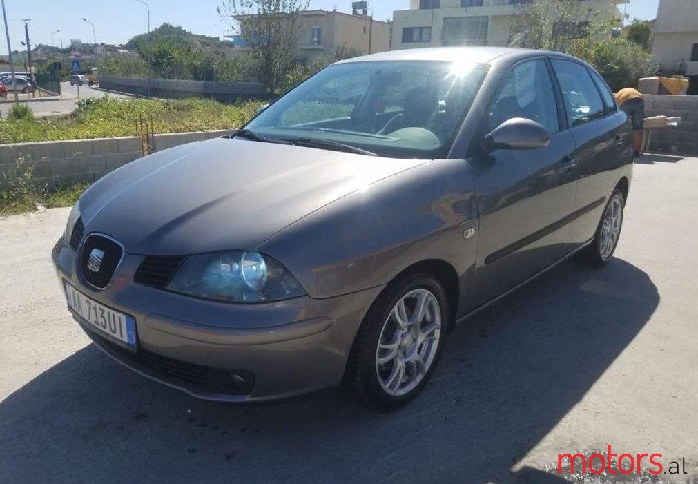 2005' SEAT Ibiza photo #1