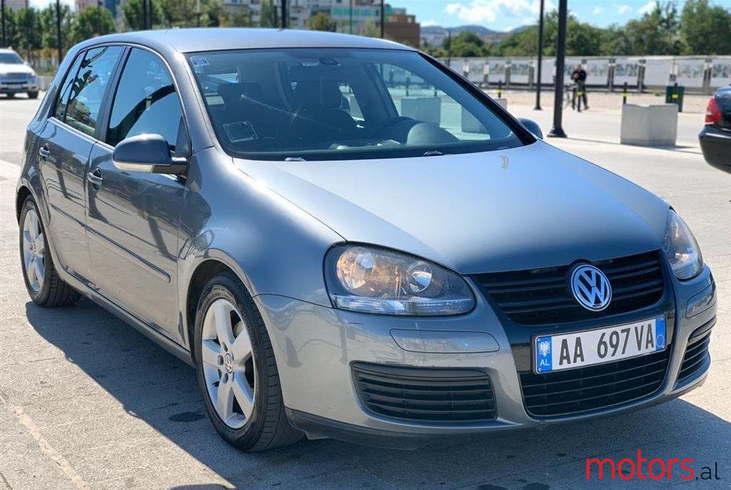 2008' Volkswagen Golf photo #1