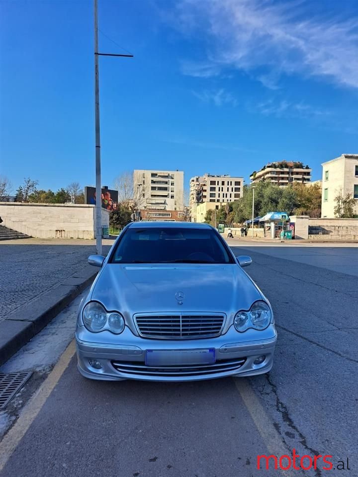 2005' Mercedes-Benz C 230 photo #4