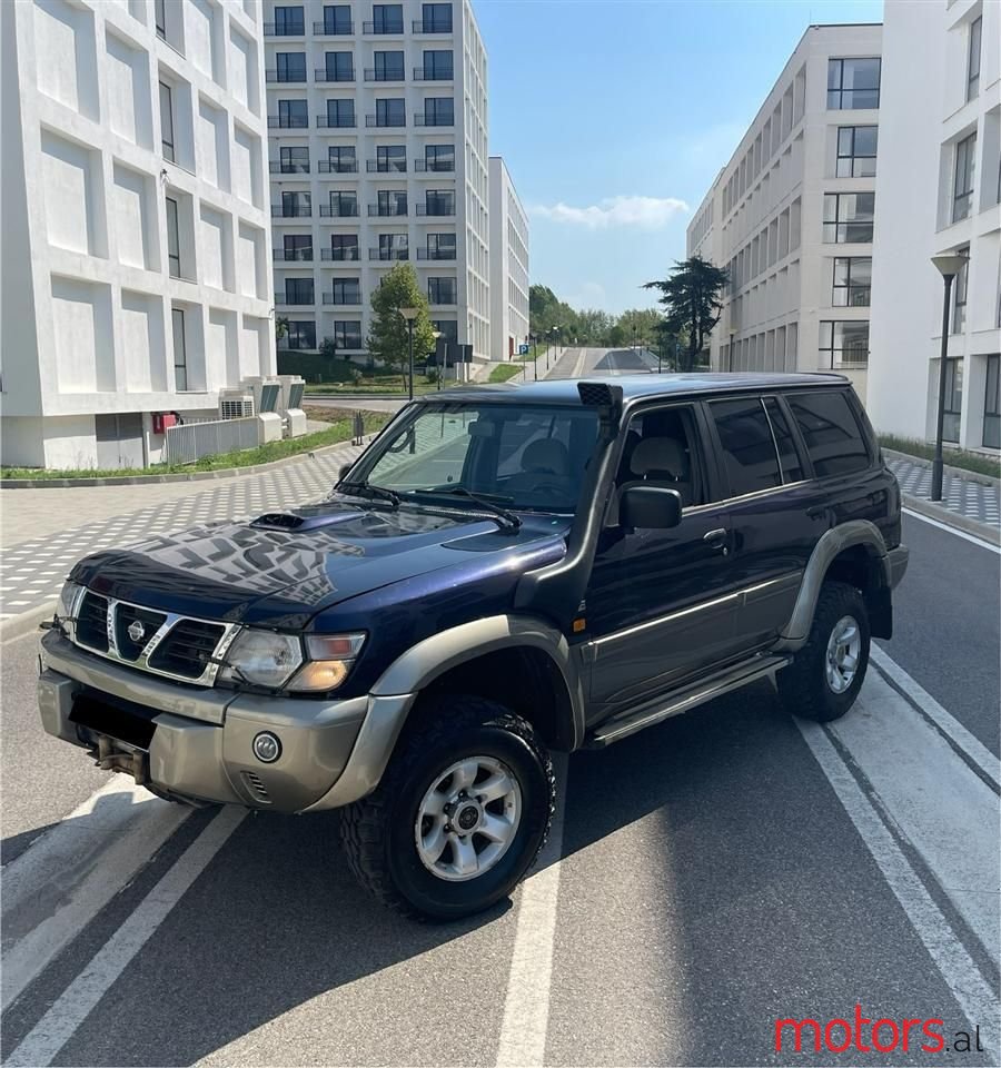 2000' Nissan Patrol photo #2