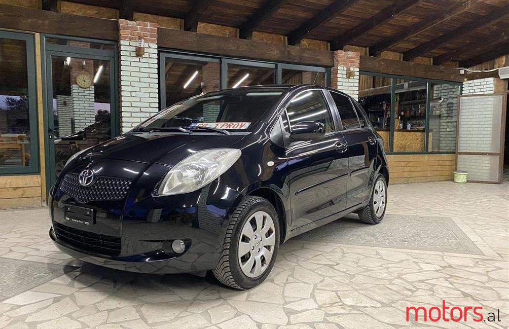 2006' Toyota Yaris photo #1