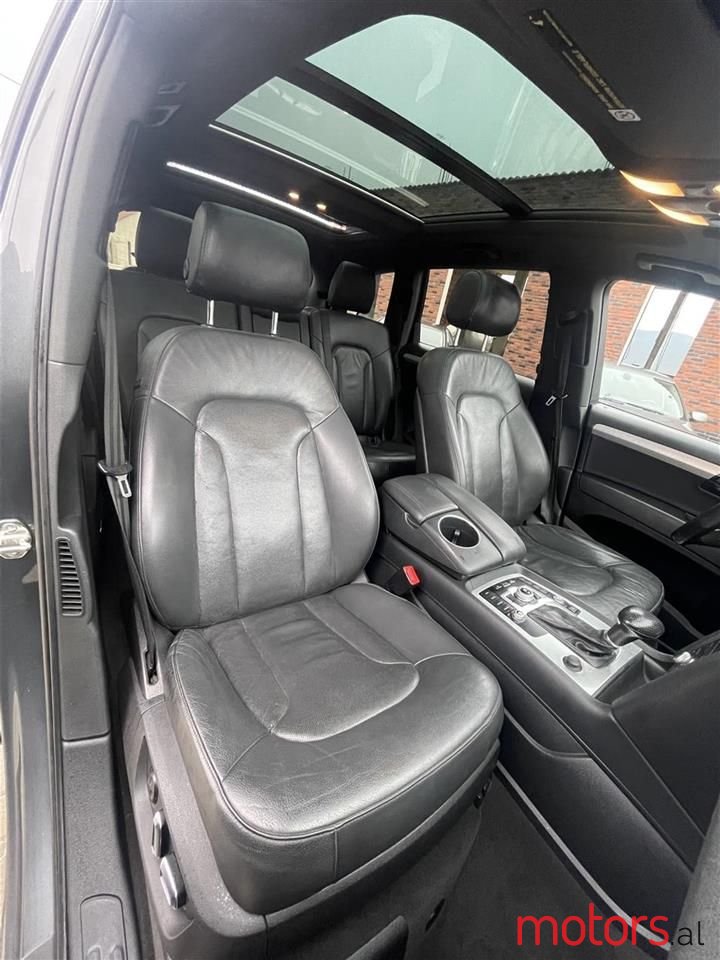 2013' Audi Q7 photo #6