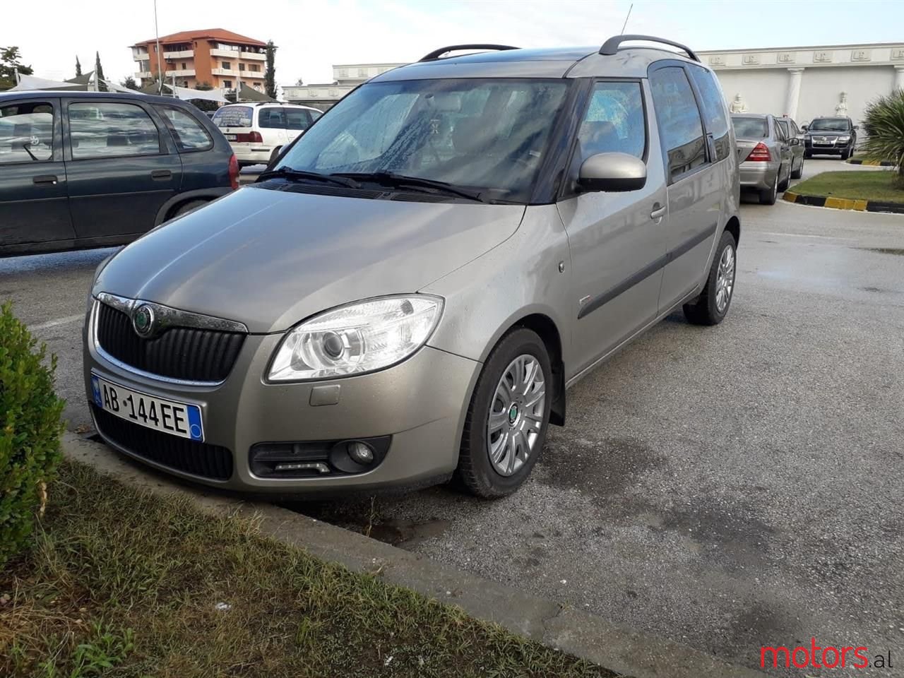2007' Skoda Roomster photo #2