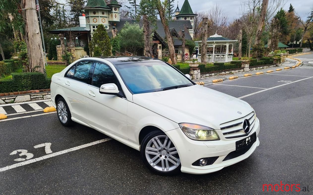 2008' Mercedes-Benz C 220 photo #1