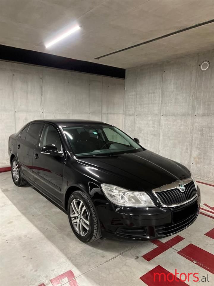 2013' Skoda Octavia photo #1