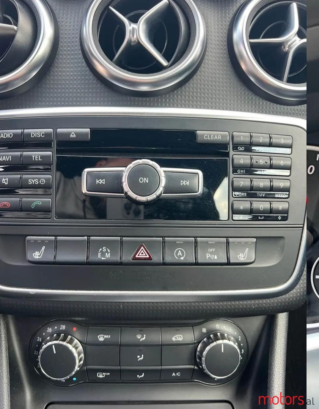 2015' Mercedes-Benz A 180 photo #3