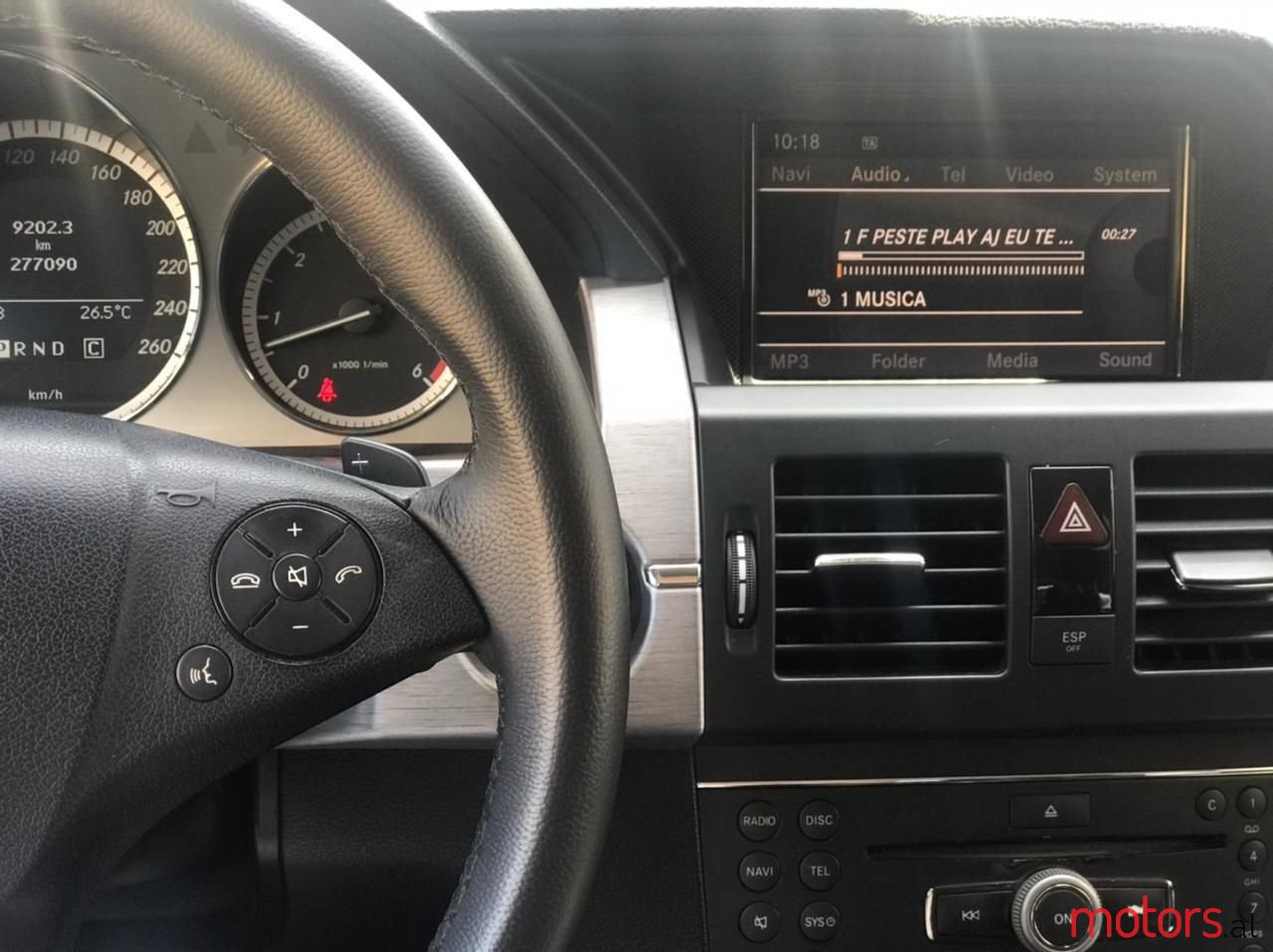 2010' Mercedes-Benz GLK 320 photo #4