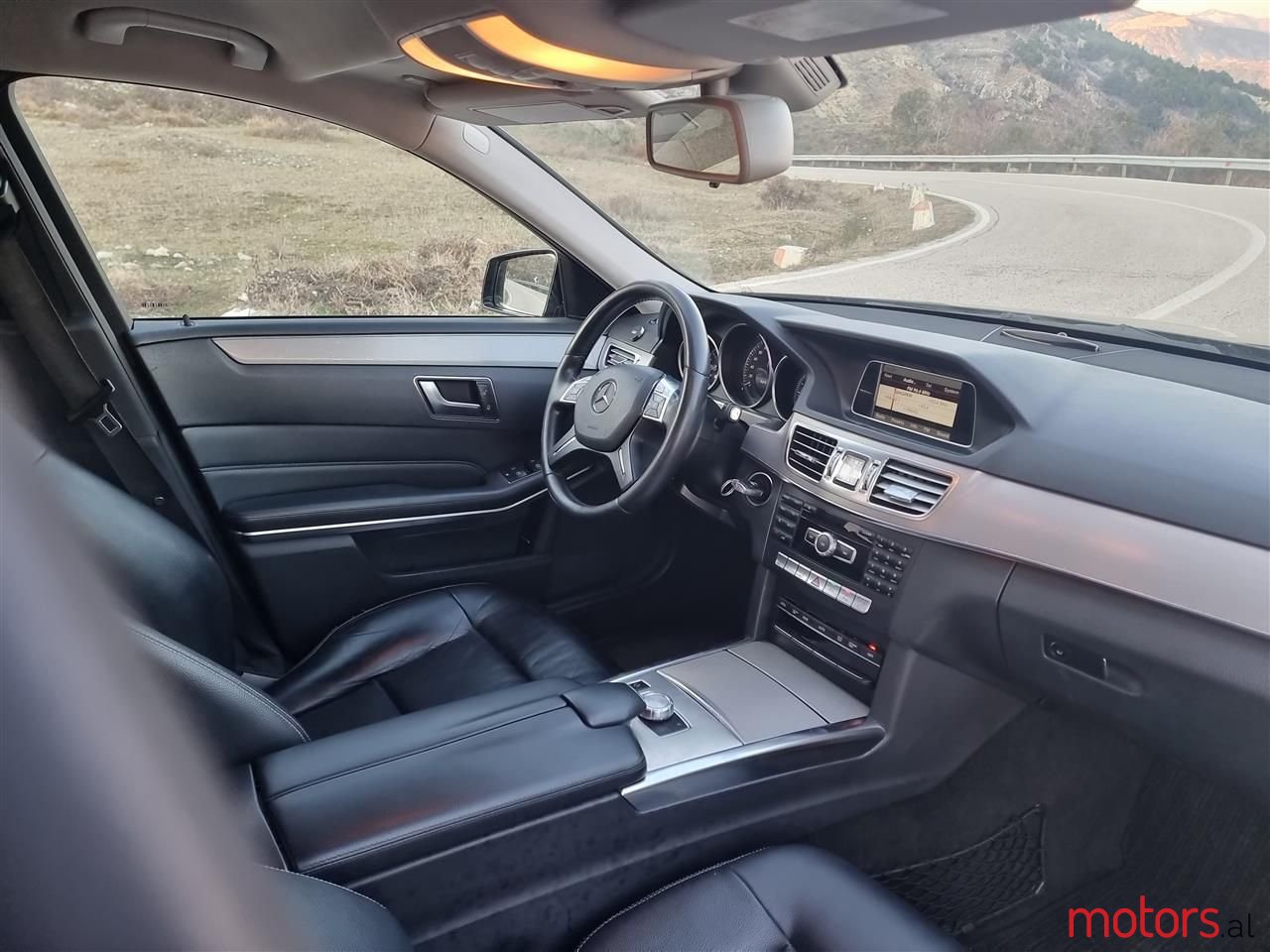 2013' Mercedes-Benz E 220 photo #5