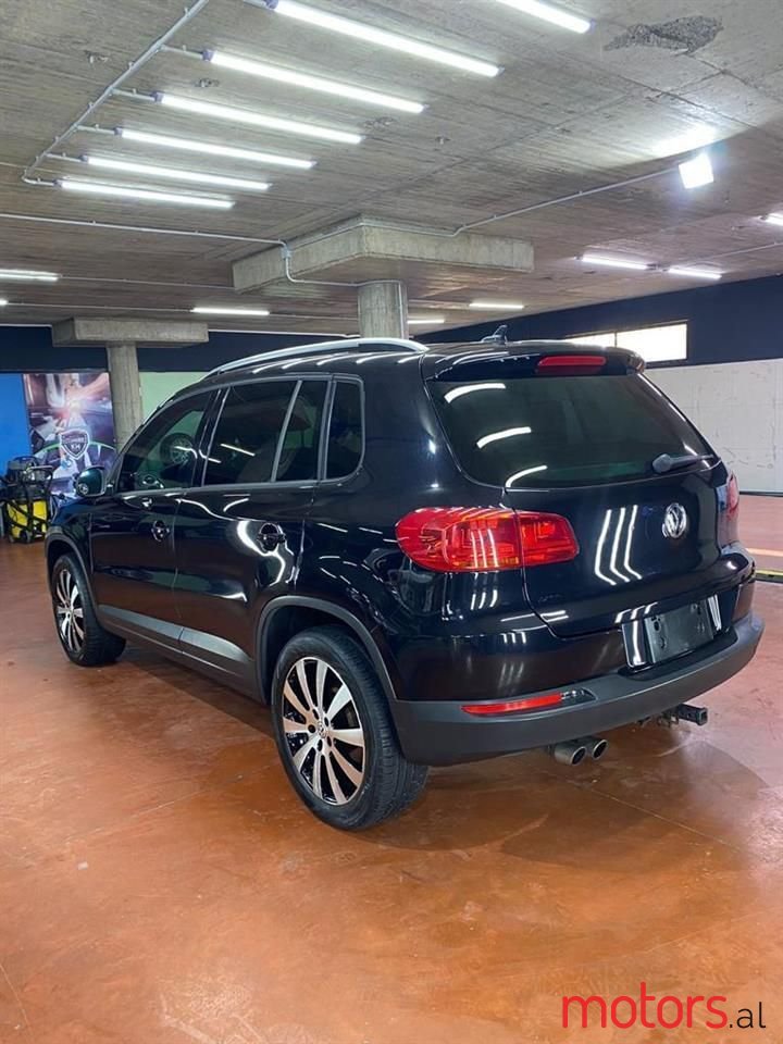 2013' Volkswagen Tiguan photo #2