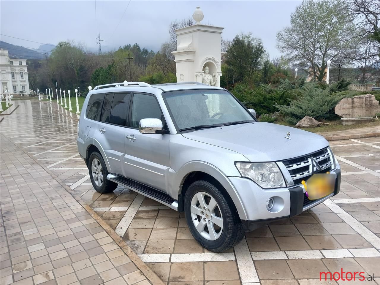 2008' Mitsubishi Pajero photo #3