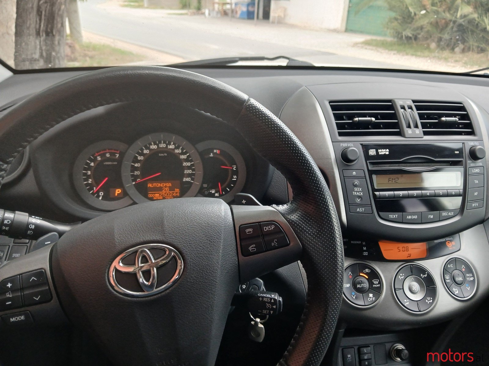2012' Toyota RAV4 photo #5