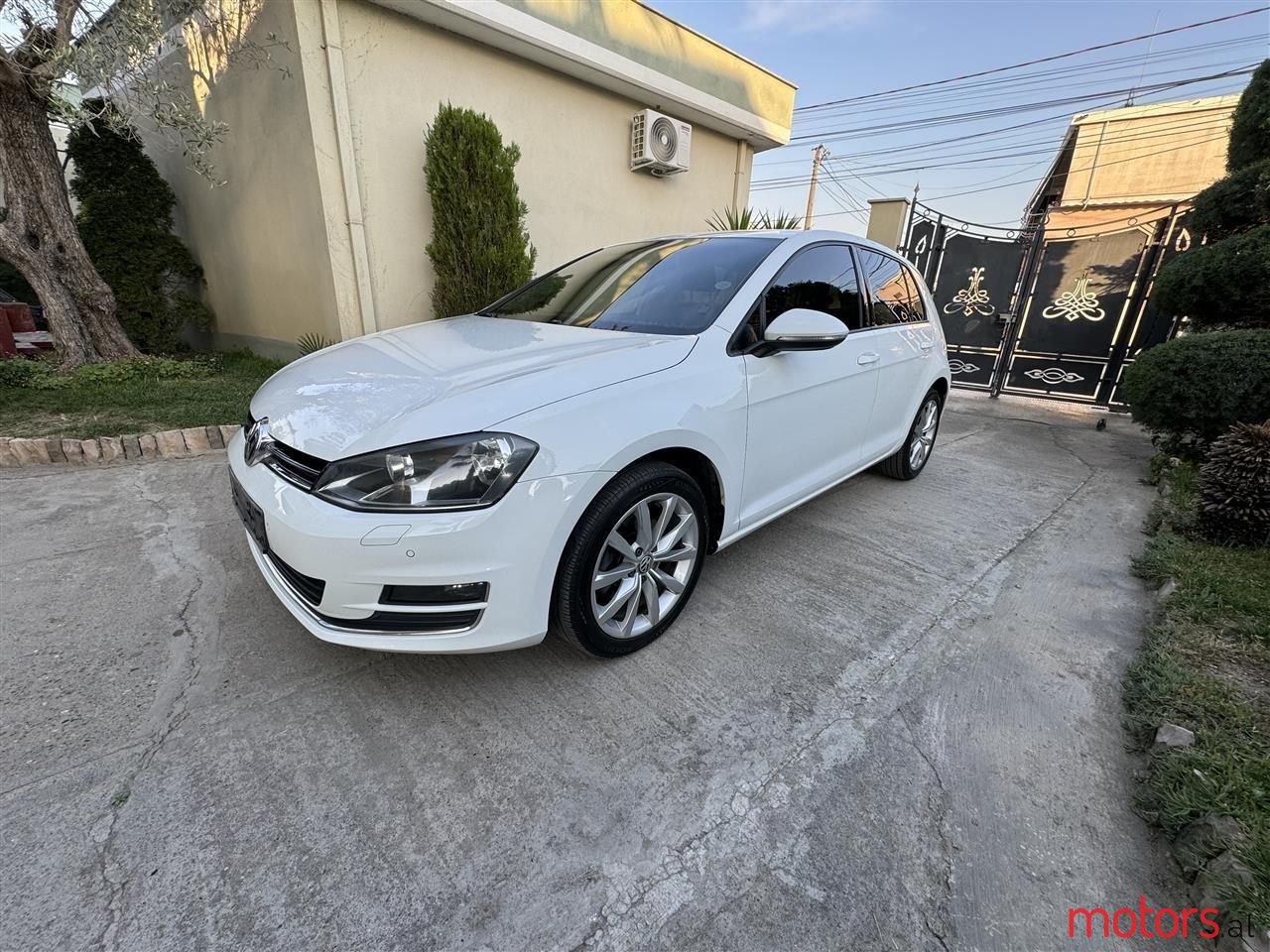 2013' Volkswagen Golf photo #4