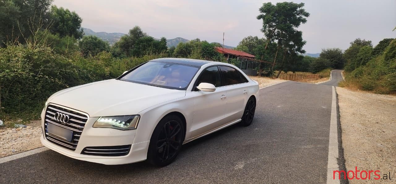 2012' Audi A8 photo #3