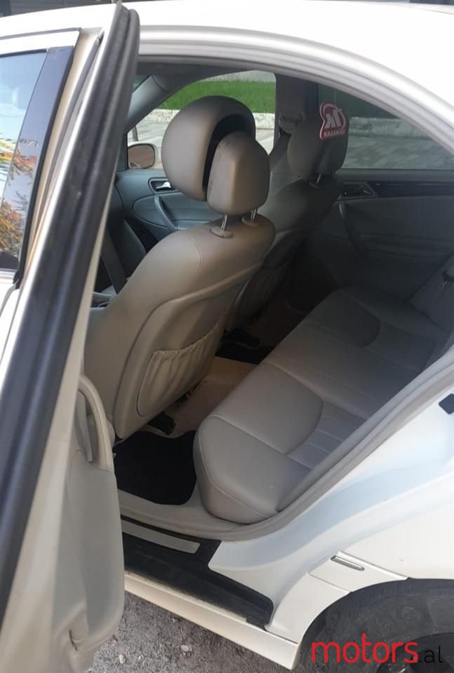 2006' Mercedes-Benz C 230 photo #5