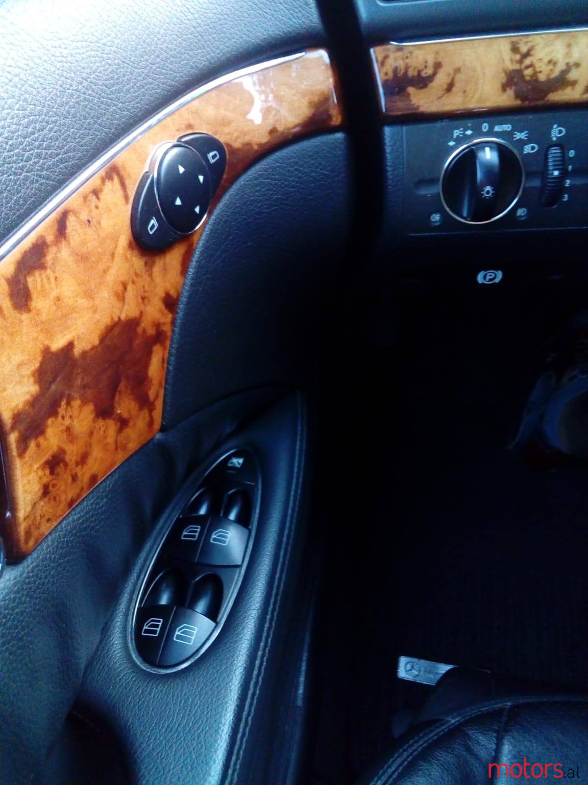 2006' Mercedes-Benz 220E photo #4