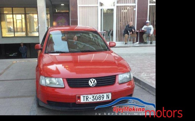 1998' Volkswagen Passat photo #1