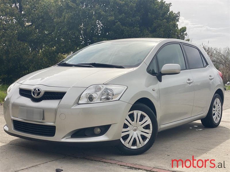 2008' Toyota Auris photo #1