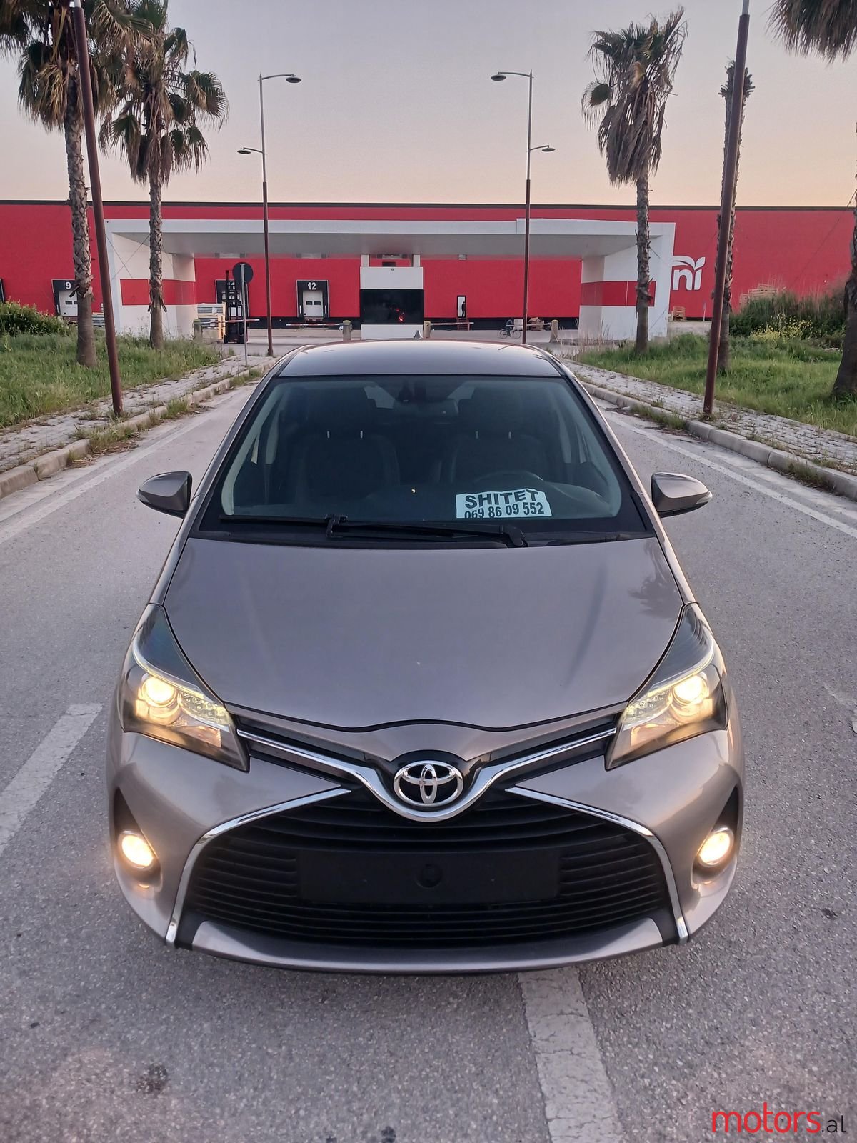 2014' Toyota Yaris photo #1