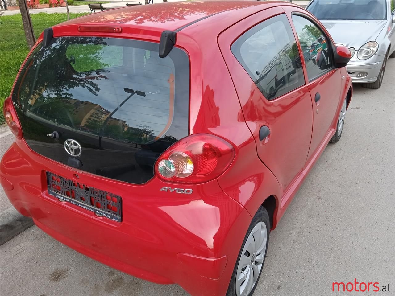 2009' Toyota Aygo photo #2