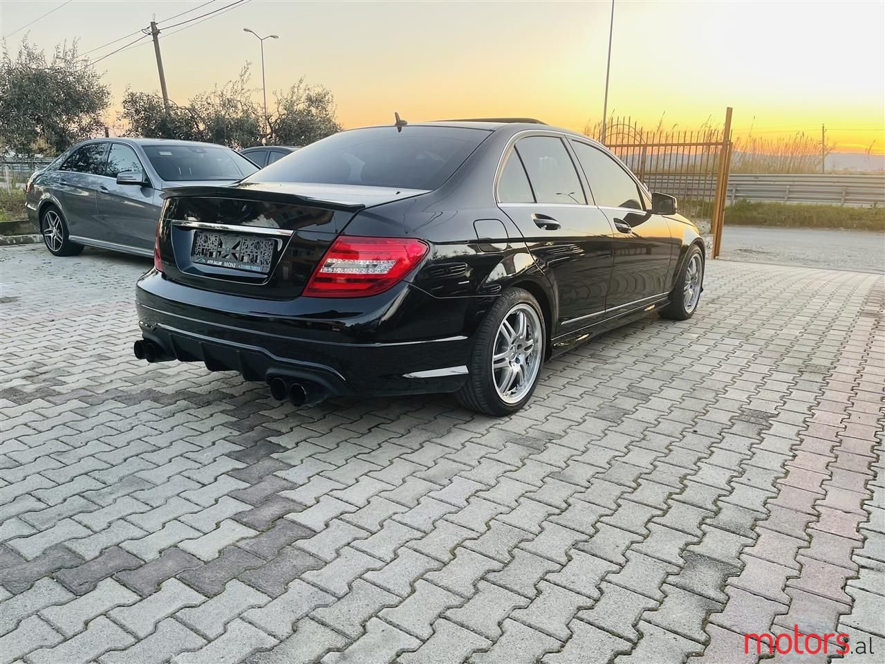 2012' Mercedes-Benz C 250 photo #2