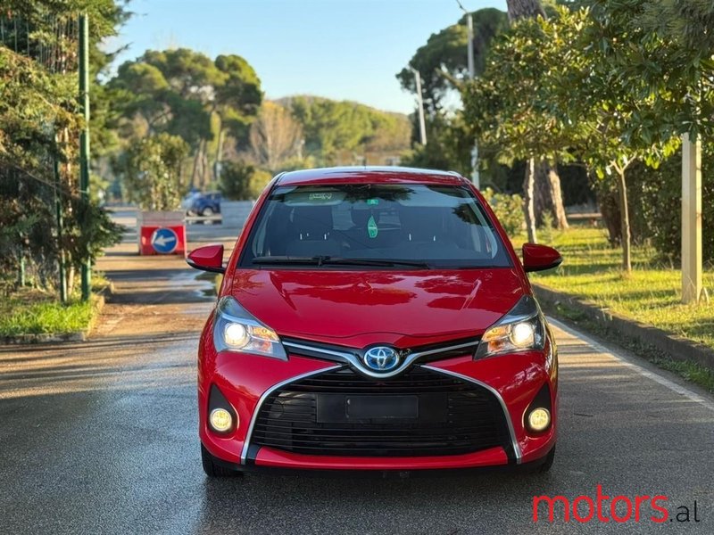 2015' Toyota Yaris photo #6