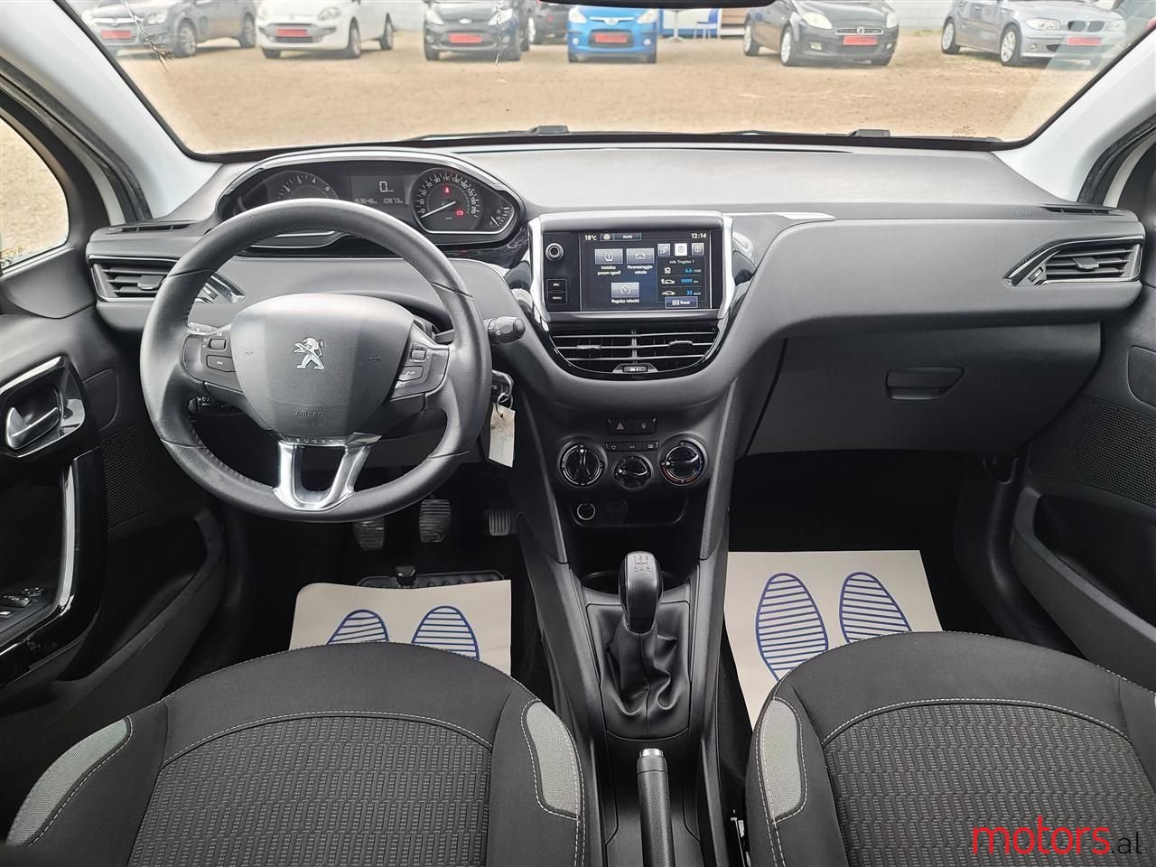 2016' Peugeot 208 photo #5