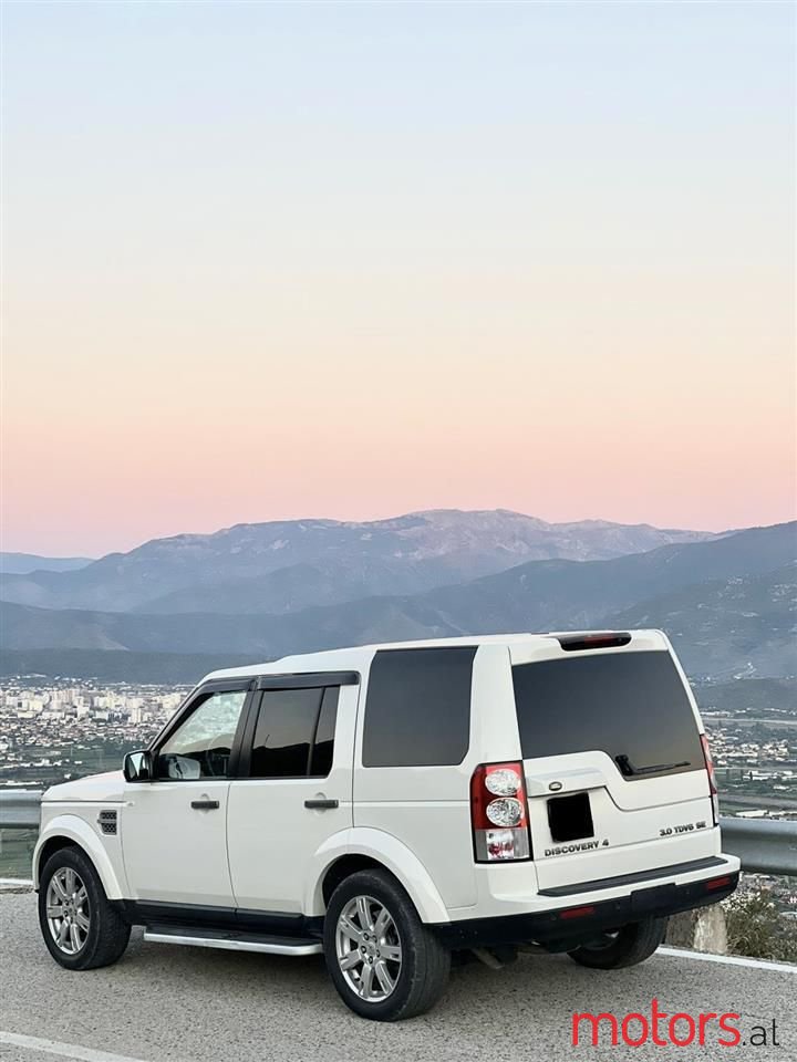 2010' Land Rover Discovery photo #3