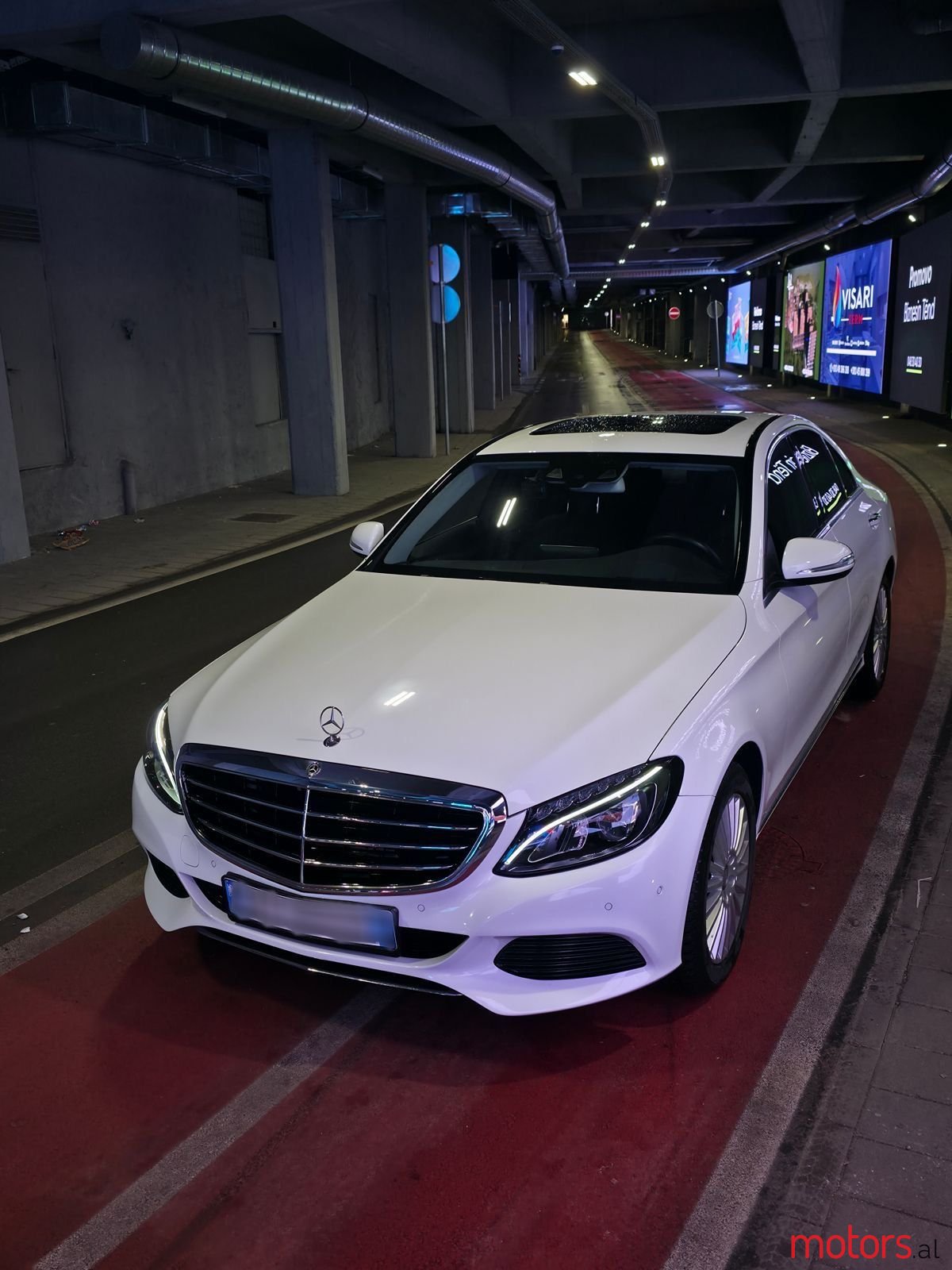 2015' Mercedes-Benz 220 photo #1