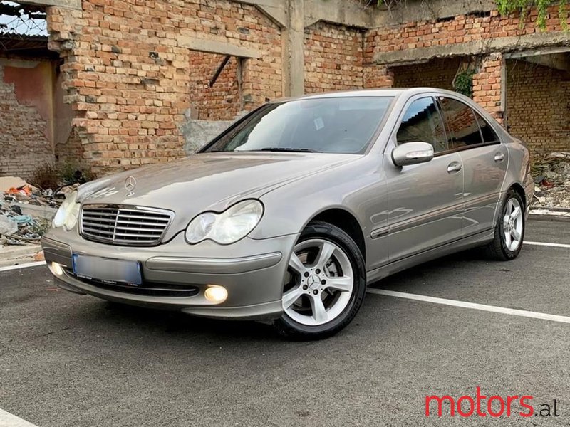 2005' Mercedes-Benz C 240 photo #1