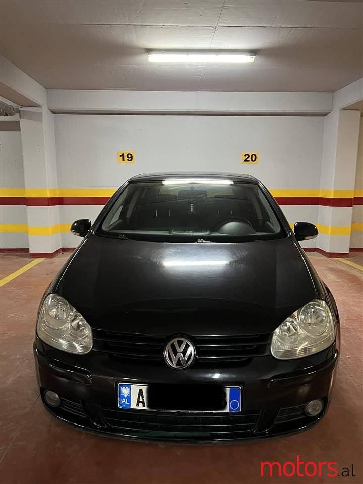 2005' Volkswagen Golf photo #6