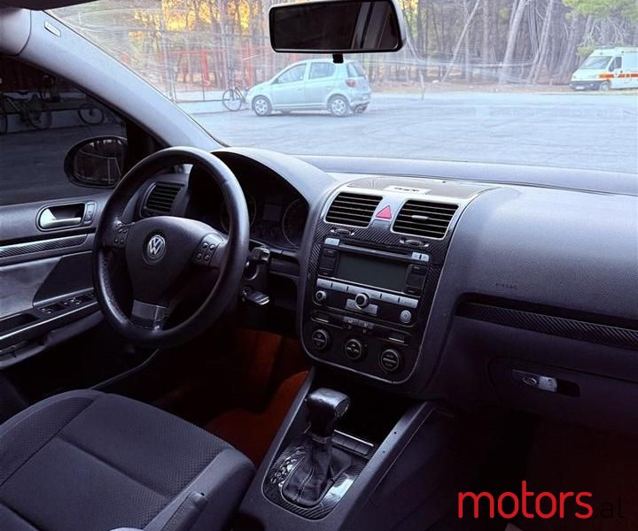 2006' Volkswagen Golf photo #3