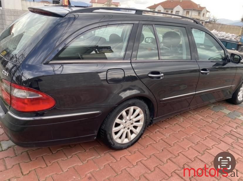 2006' Mercedes-Benz 220 photo #2