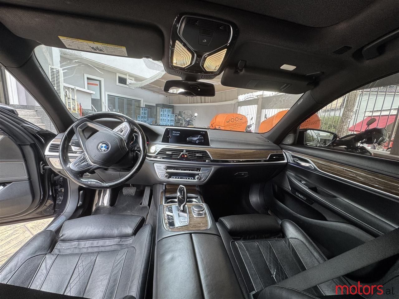2017' BMW 740 photo #5