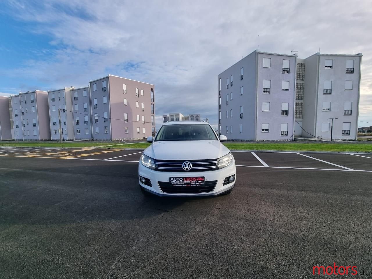 2013' Volkswagen Tiguan photo #1