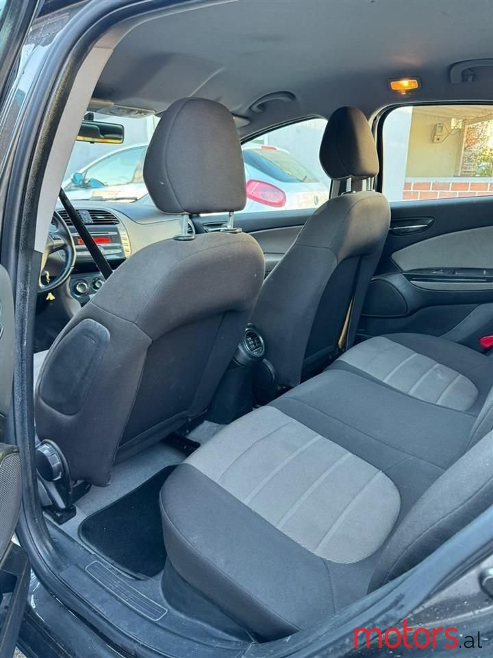 2011' Fiat Bravo photo #5