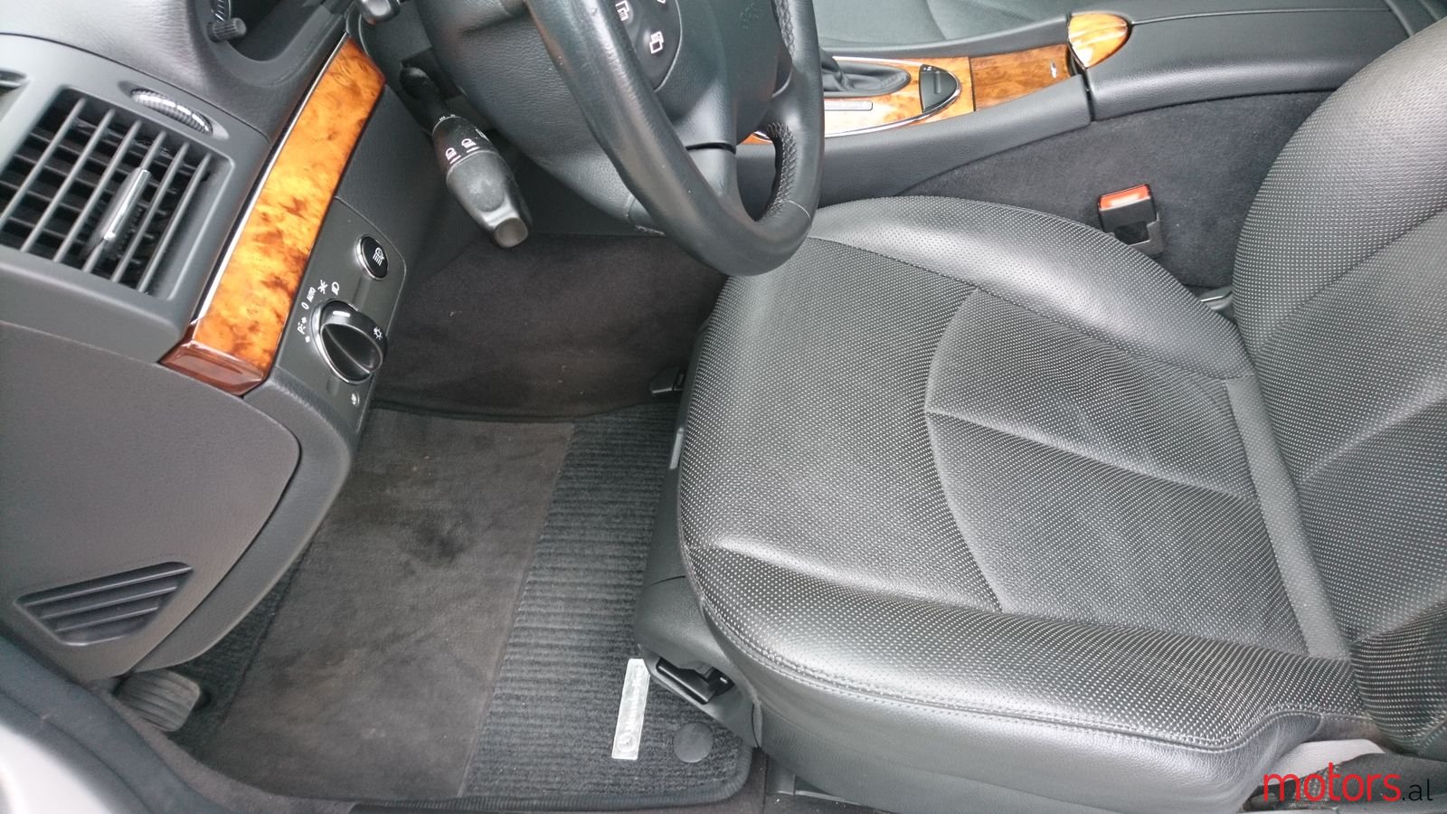 2005' Mercedes-Benz E-Class E 280 V6 3000k.7G photo #5