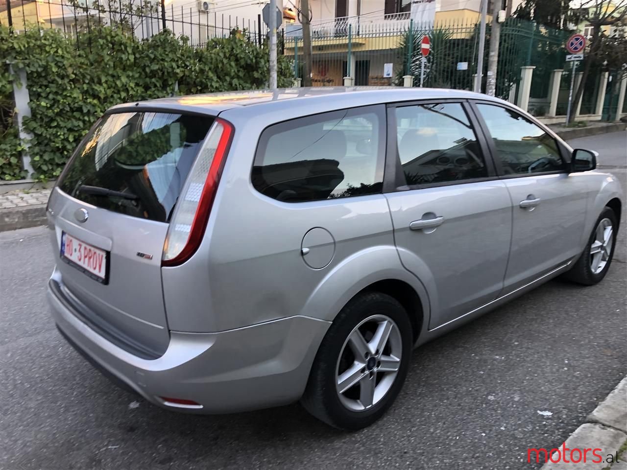 2010' Ford Focus photo #4