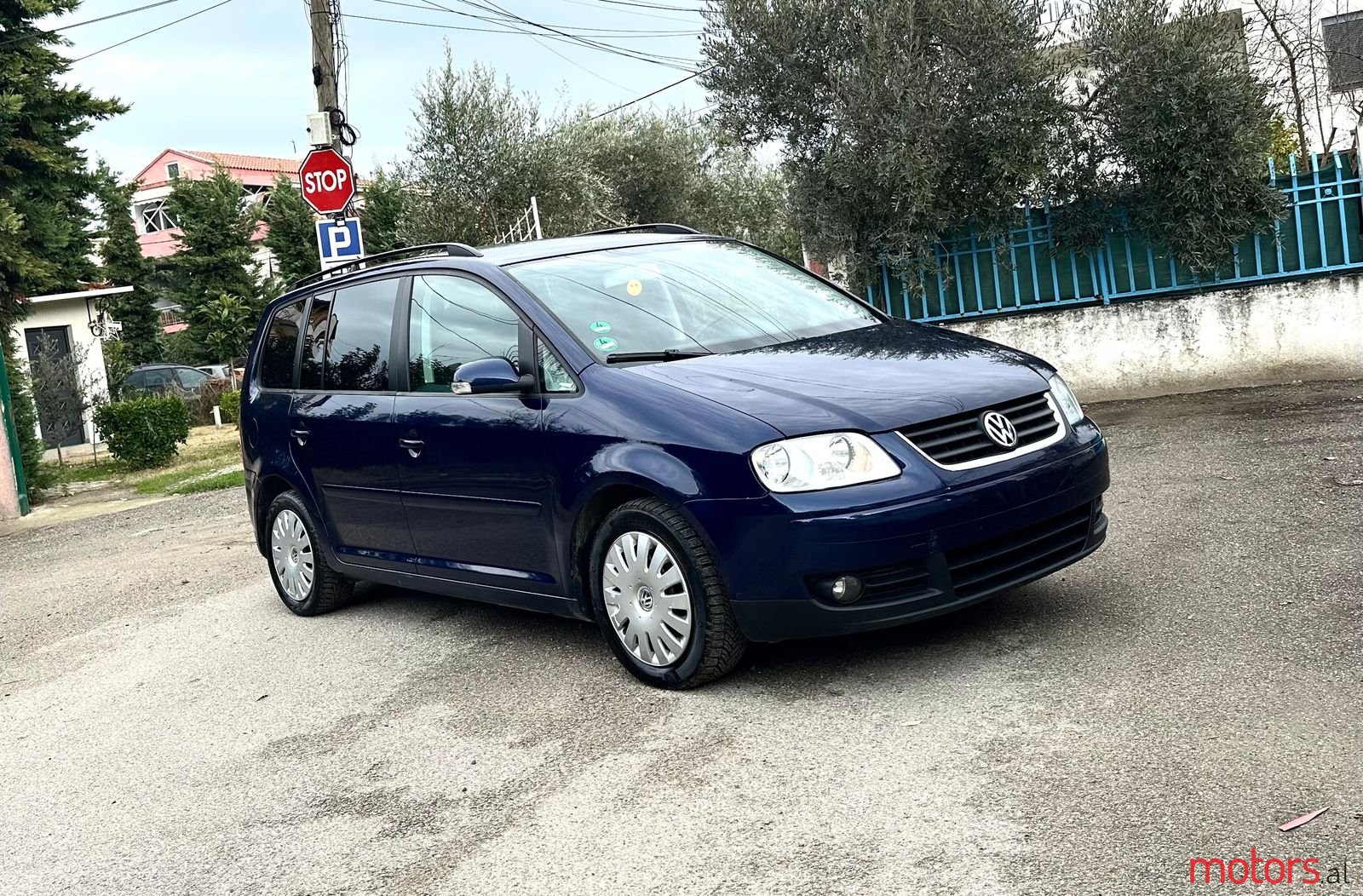 2006' Volkswagen Touran photo #1