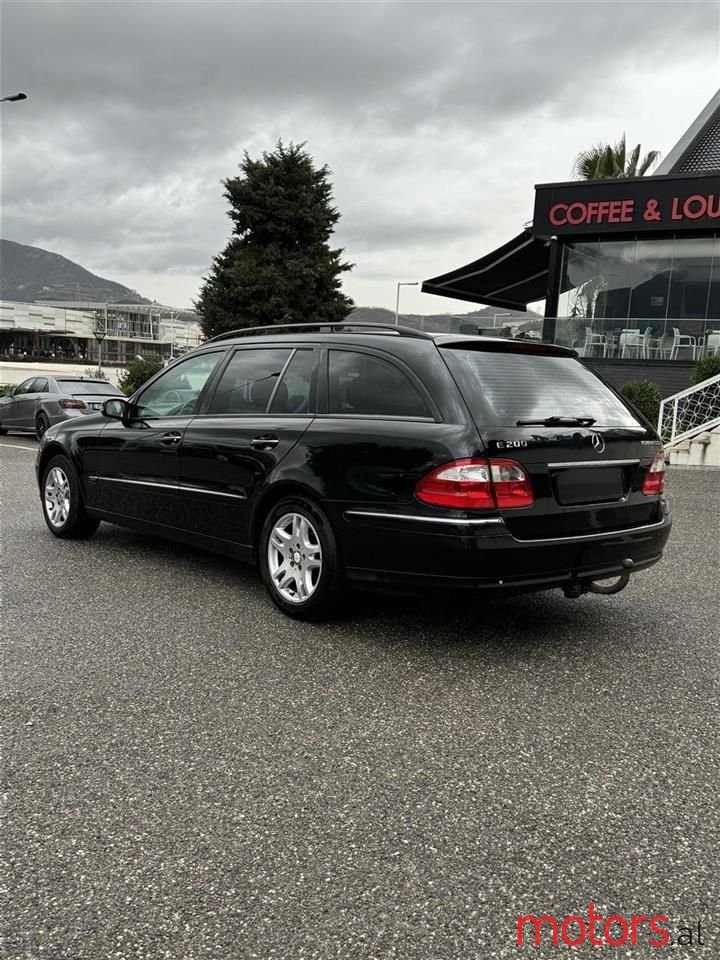 2004' Mercedes-Benz E 200 photo #5