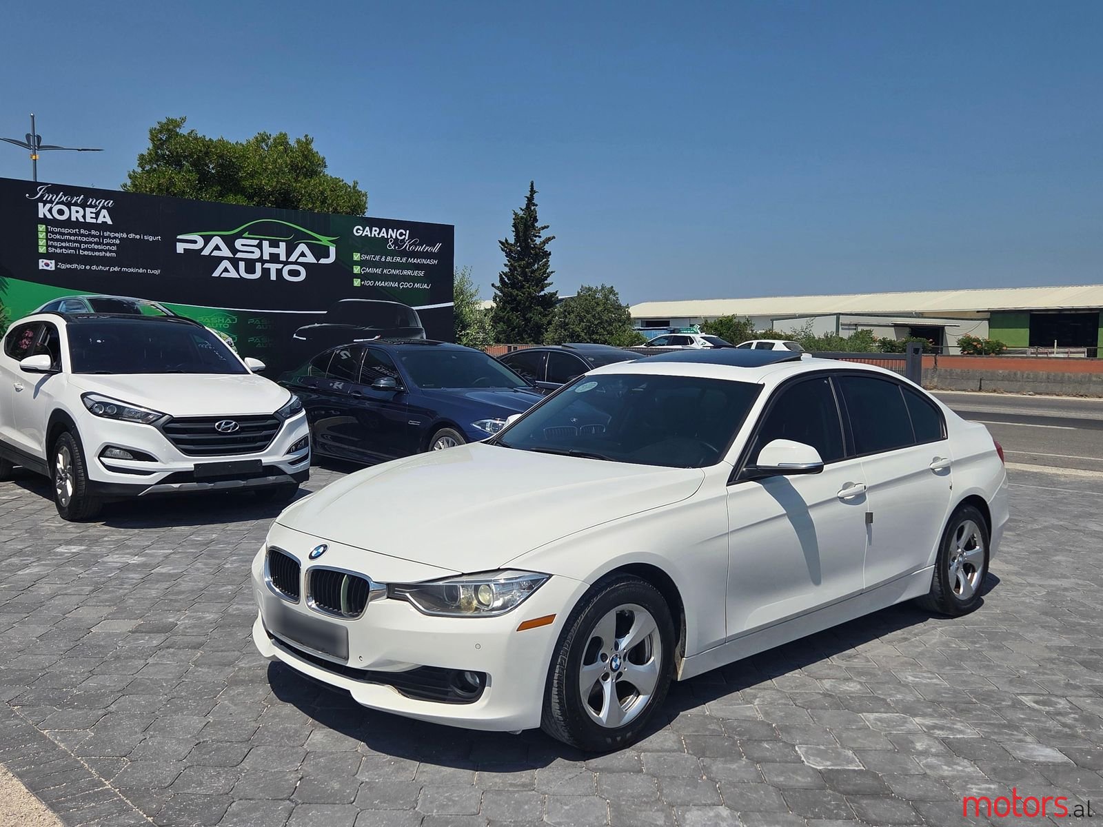 2015' BMW 320 photo #1
