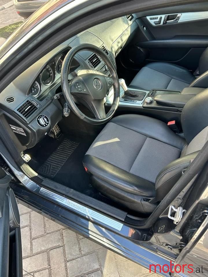 2009' Mercedes-Benz C 220 photo #5