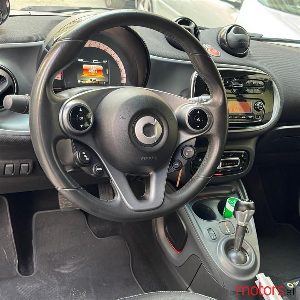 2017' Smart Fortwo photo #6