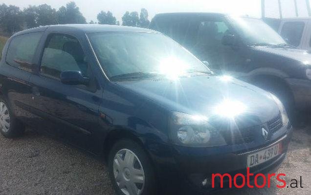 2002' Renault Clio photo #3