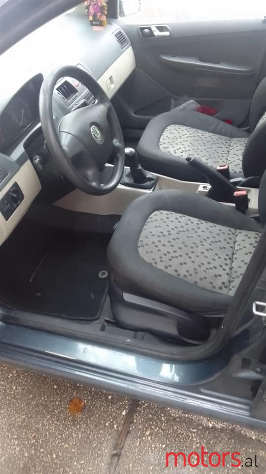 2006' Skoda Fabia photo #3