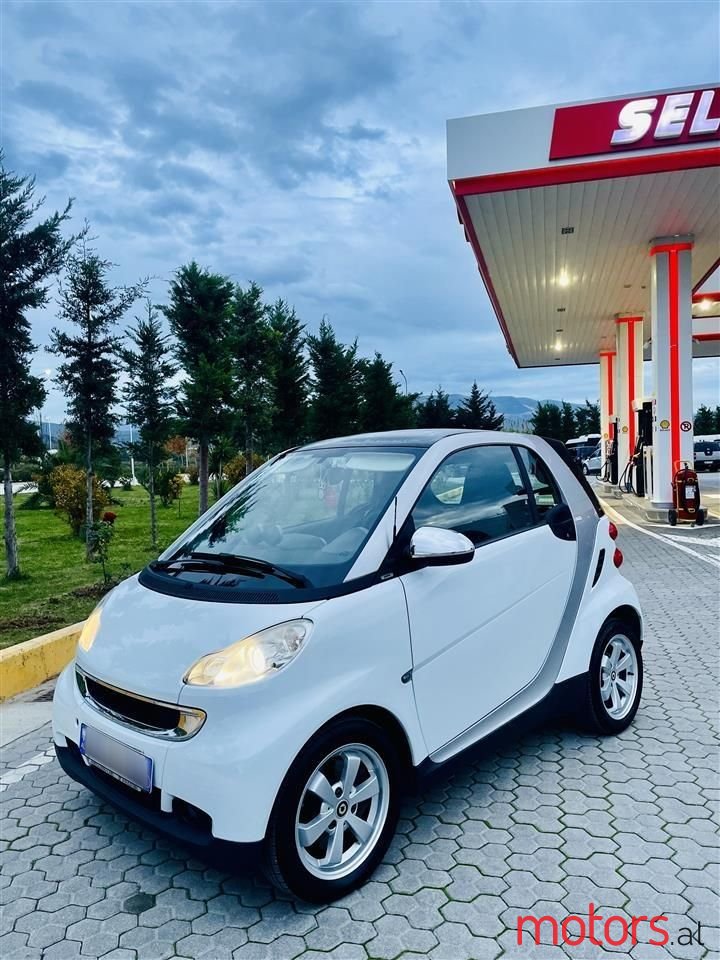 2010' Smart Fortwo photo #1