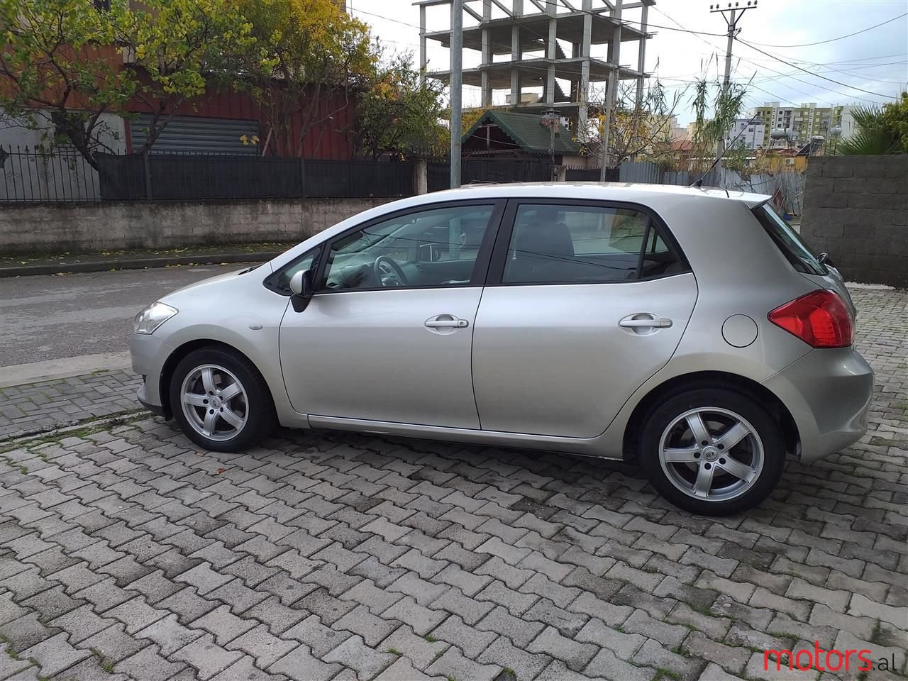2008' Toyota Auris photo #2
